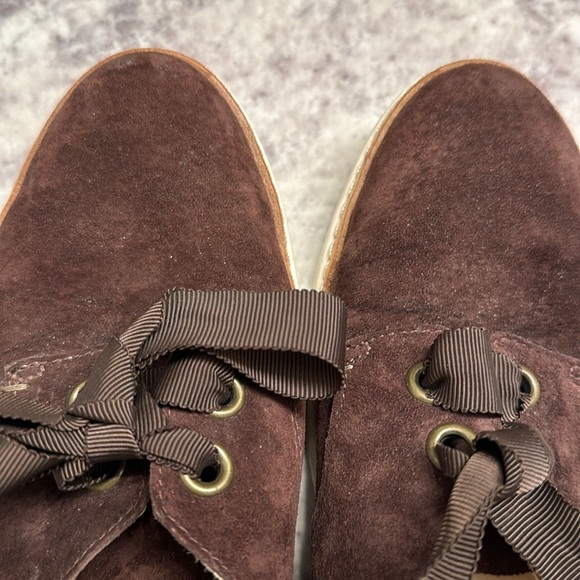 UGG Carilyn Suede Slip-Ons, Brown size 9 - Picture 7 of 8